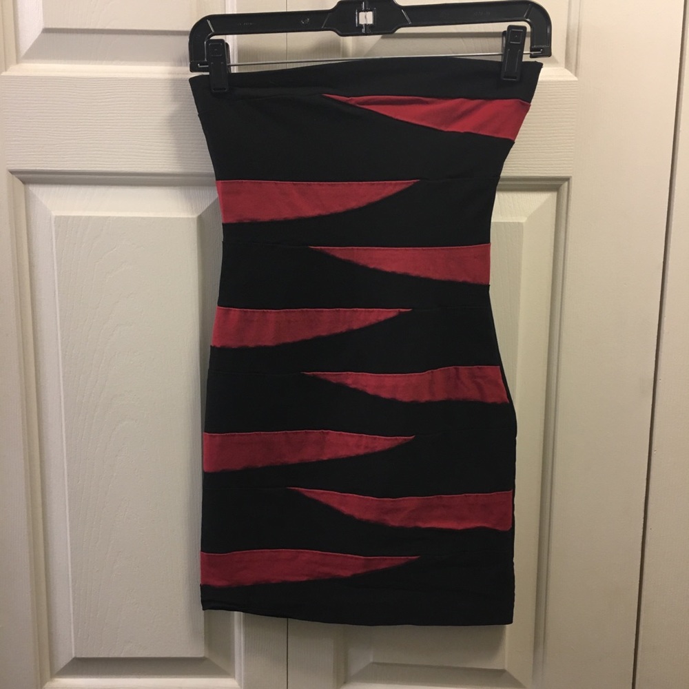 Black & Red TIGHT strapless mini dress